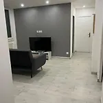 T4 Avec Parking Privee Et Balcon ! Lägenhet