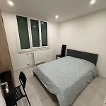 Lägenhet T4 Avec Parking Privee Et Balcon ! Nîmes